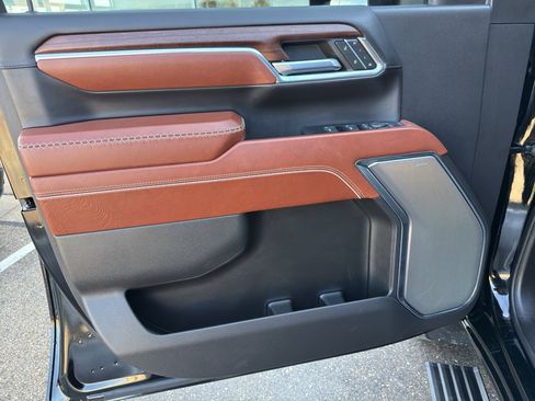 Used 2024 GMC Sierra 2500 Denali Ultimate image 21