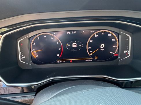 Used 2024 Volkswagen Jetta GLI Autobahn image 5