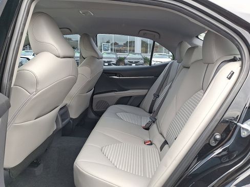 Certified 2023 Toyota Camry SE image 11