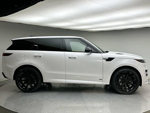 New 2026 Land Rover Range Rover Sport Dynamic SE AWD/4WD image 4