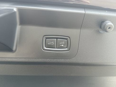 Certified 2023 Porsche Panamera 4 Platinum Edition AWD/4WD image 23