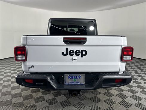 Certified 2023 Jeep Gladiator Sport image 6