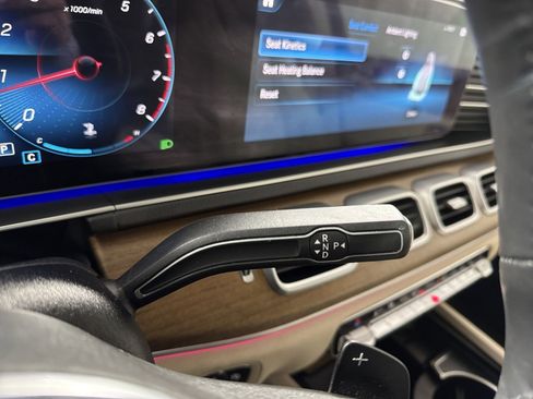 Used 2022 Mercedes-Benz GLE 350 w/ Premium Package image 22