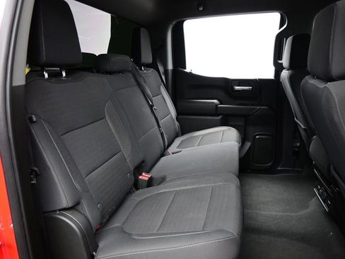 Used 2022 Chevrolet Silverado 1500 LT RWD image 32
