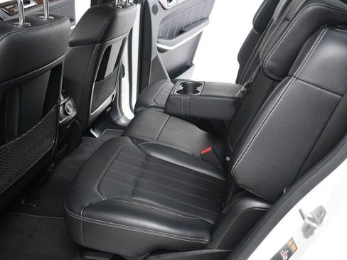 Used 2014 Mercedes-Benz GL 450 4MATIC image 35