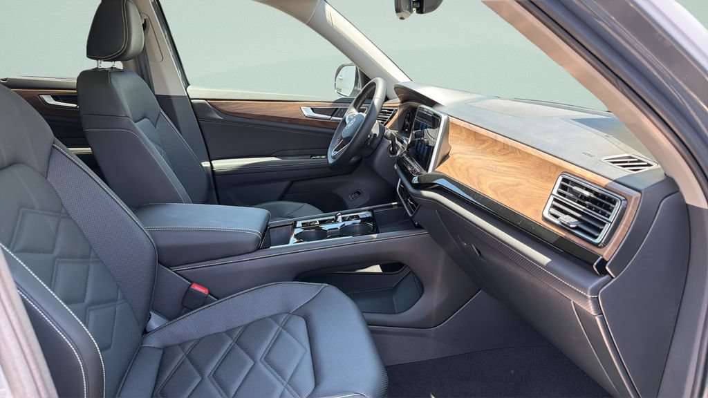 New 2026 Volkswagen Atlas SE FWD image 36