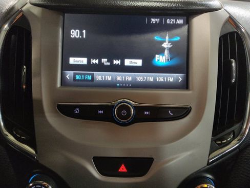 Used 2018 Chevrolet Cruze LS FWD image 25