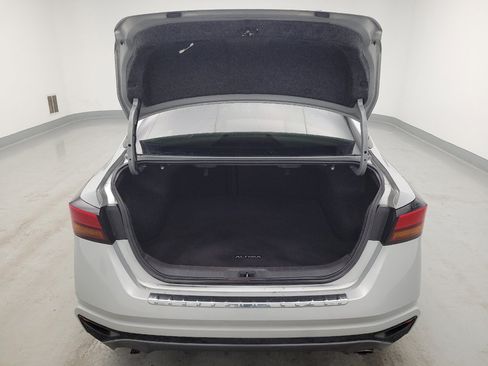 Used 2019 Nissan Altima 2.5 SR FWD image 29