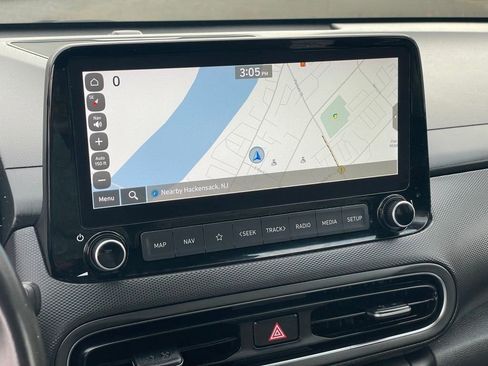 Used 2023 Hyundai Kona Limited image 19