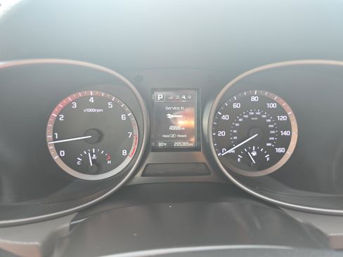 Used 2018 Hyundai Santa Fe Sport FWD image 18