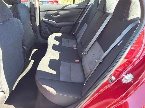 Used 2024 Nissan Sentra SR FWD image 33