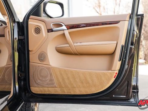 Used 2009 Porsche Cayenne image 80