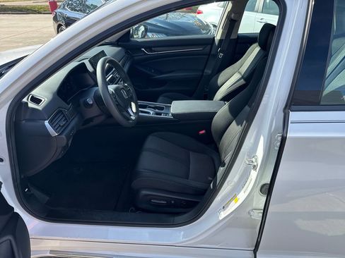 Used 2020 Honda Accord EX image 16