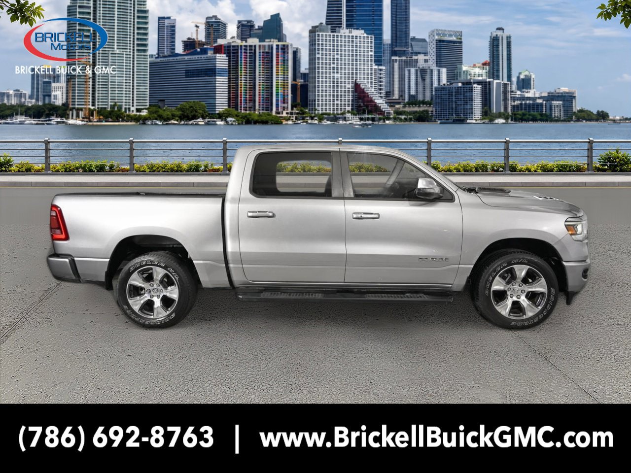 Used 2024 RAM 1500 Laramie AWD/4WD image 7