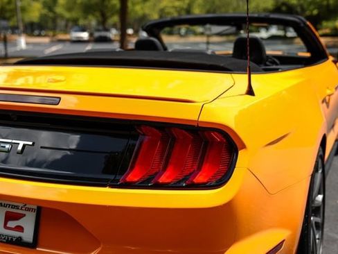 Used 2018 Ford Mustang GT Premium w/ Equipment Group 401A RWD image 14