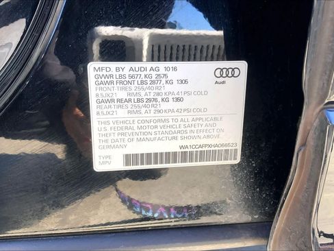 Used 2017 Audi SQ5 Premium Plus w/ Technology Package image 35