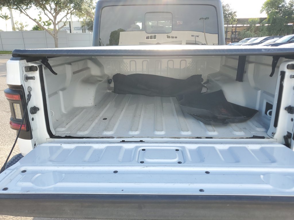 Used 2022 Jeep Gladiator Sport AWD/4WD image 14
