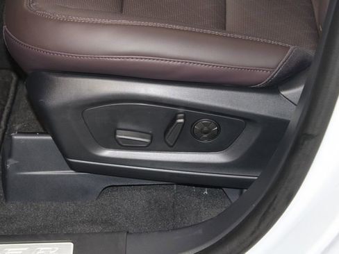 New 2026 Ford Explorer Platinum RWD image 20