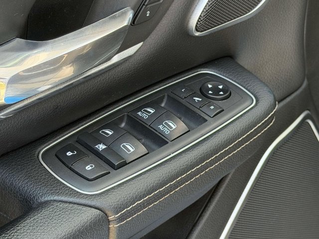 Used 2021 RAM 1500 Laramie AWD/4WD image 16