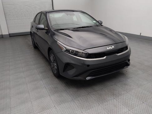Used 2024 Kia Forte LXS FWD image 14