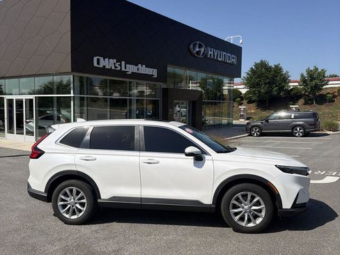 Used 2024 Honda CR-V EX image 10