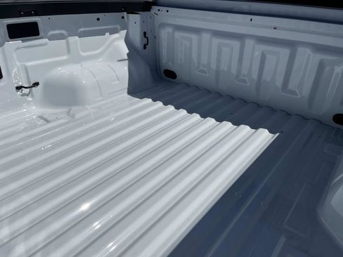 Used 2025 Ford Ranger XLT w/ FX4 Off-Road Package image 4