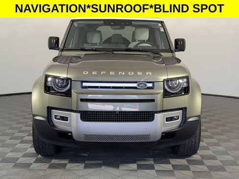 Used 2023 Land Rover Defender 110 SE AWD/4WD image 3