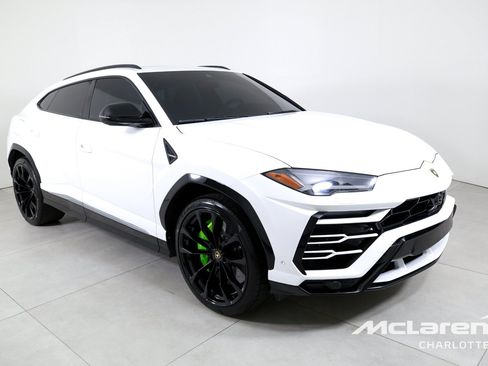 Used 2019 Lamborghini Urus AWD/4WD image 3
