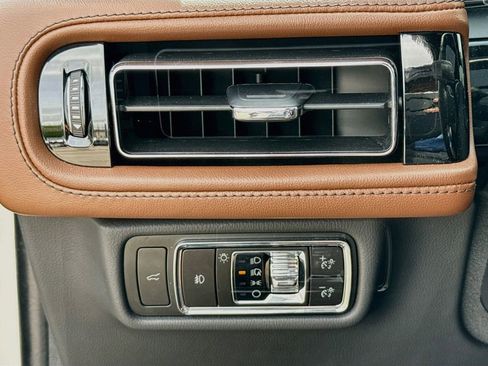 Used 2024 Lincoln Aviator Reserve w/ Equipment Group 201A AWD/4WD image 10