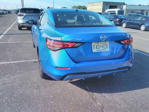 Used 2024 Nissan Sentra SV FWD image 2