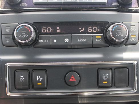 Used 2021 Nissan Titan SV w/ SV Convenience Package AWD/4WD image 51
