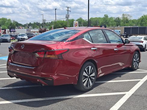 Used 2020 Nissan Altima 2.5 SV FWD image 6