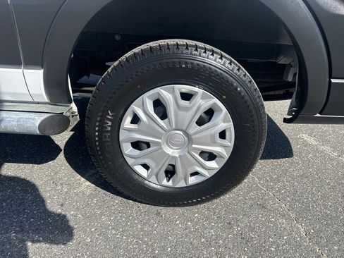 Used 2023 Ford Transit 250 Low Roof w/ Exterior Upgrade Package image 24