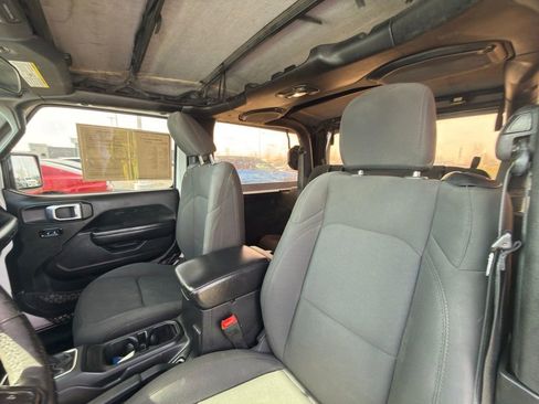 Used 2018 Jeep Wrangler Sport S image 12