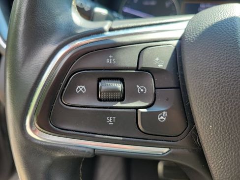Used 2023 Buick Envision Essence w/ Technology Package I AWD/4WD image 15