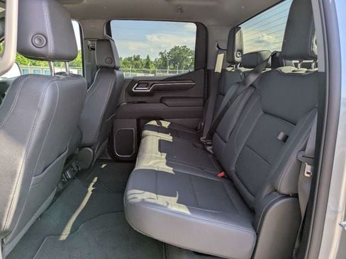 Used 2025 GMC Sierra 1500 SLT AWD/4WD image 14