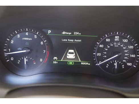Used 2018 Genesis G80 3.3T Sport RWD image 17