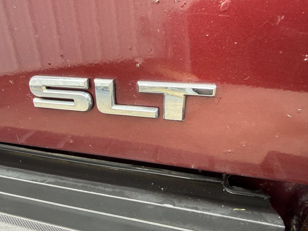 Used 2017 GMC Sierra 2500 SLT AWD/4WD image 12