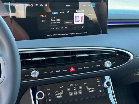 New 2026 Genesis GV70 2.5T AWD/4WD image 30