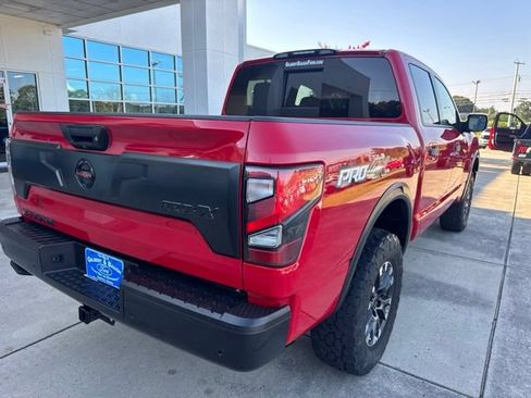 Used 2021 Nissan Titan PRO-4X w/ Pro-4x Convenience Package AWD/4WD image 7