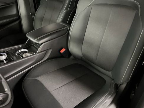 Used 2024 Jeep Grand Cherokee Laredo image 18