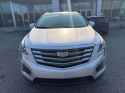 Used 2019 Cadillac XT5 Luxury FWD image 2