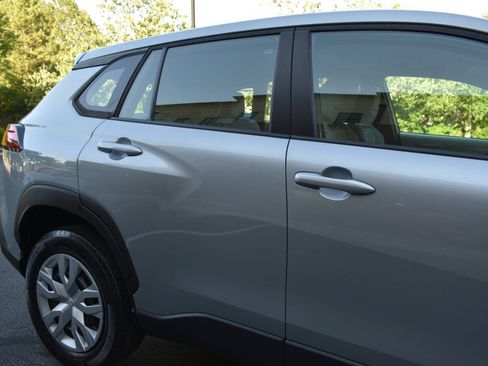 Used 2023 Toyota Corolla Cross L FWD image 32