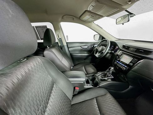 Used 2018 Nissan Rogue SV FWD image 28