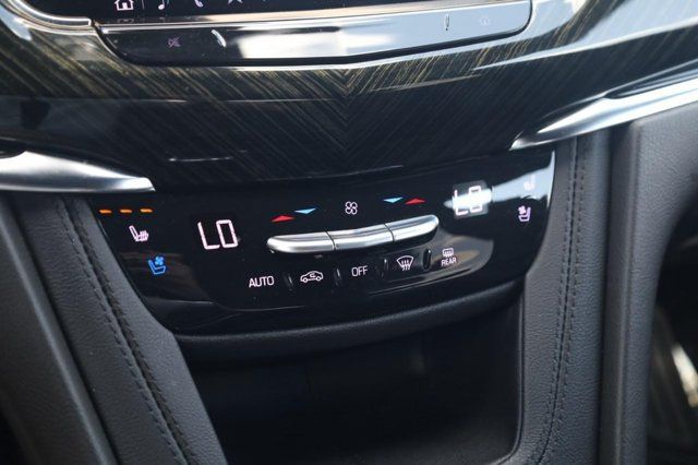 Used 2022 Cadillac XT6 Premium Luxury w/ Technology Package AWD/4WD image 17