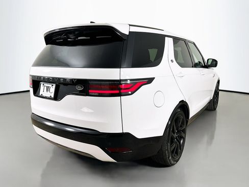 Used 2022 Land Rover Discovery S R-Dynamic AWD/4WD image 5