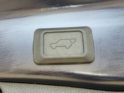 Certified 2025 Toyota RAV4 XLE Premium image 31