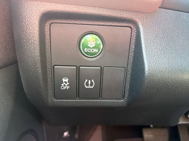 Used 2022 Honda HR-V LX image 32