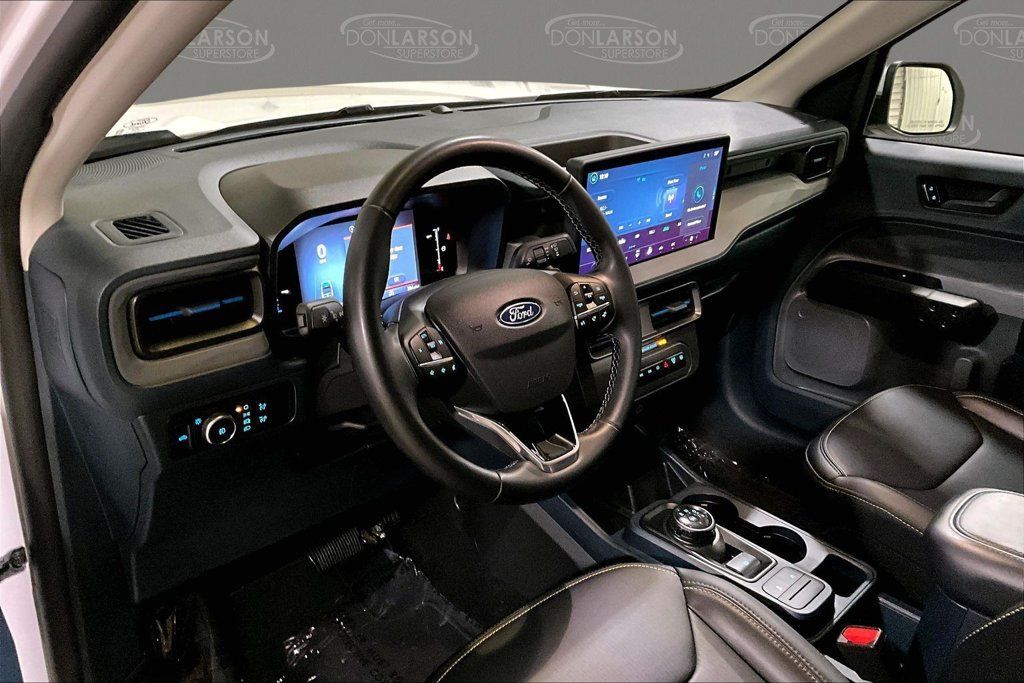 Used 2025 Ford Maverick Lobo AWD/4WD image 21