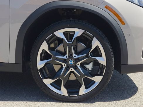 New 2026 BMW X2 xDrive28i w/ Technology Package AWD/4WD image 5